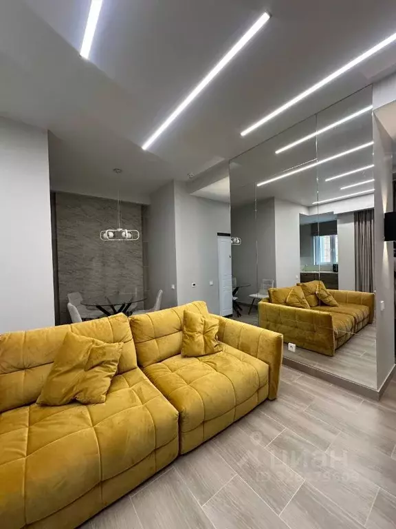 2-к кв. Краснодарский край, Сочи Новый Сочи мкр, ул. Цюрупы, 4Б (61.0 ... - Фото 1