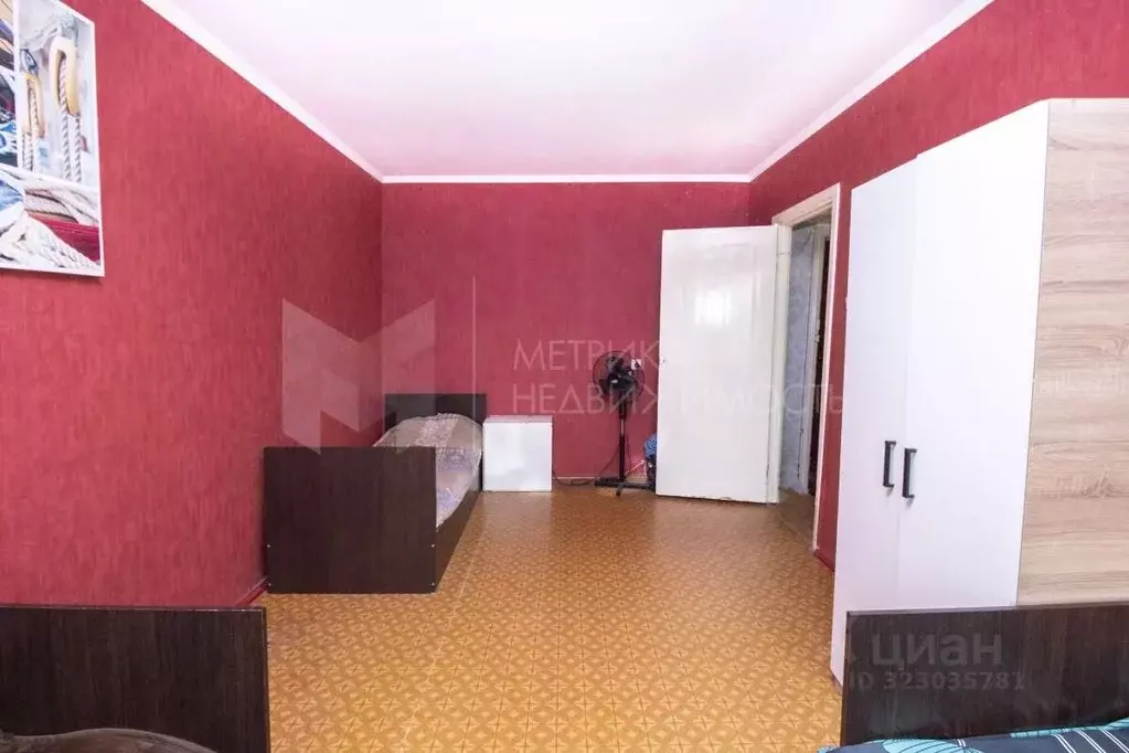 1-к кв. Тюменская область, Тюмень 6-й мкр, ул. Валерии Гнаровской, 5 ... - Фото 1