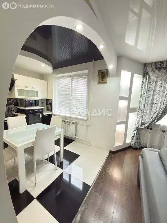 3-комнатная квартира: Ковров, улица Грибоедова, 7/3 (63 м) - Фото 1