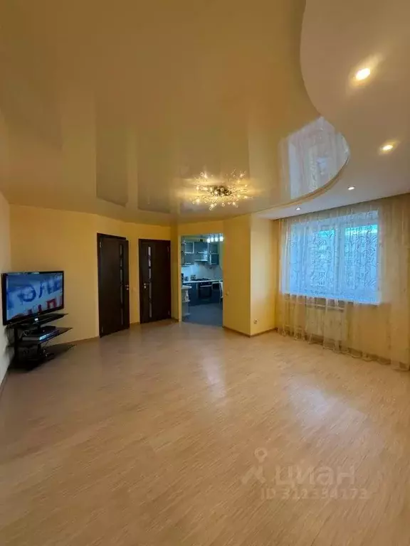 3-к кв. Ярославская область, Ярославль Суздальская ул., 192 (85.0 м) - Фото 1