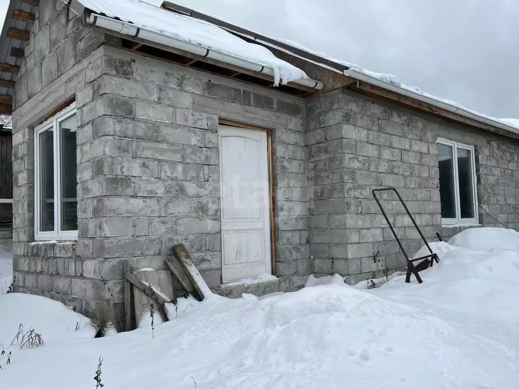 Дом в Свердловская область, Верхняя Пышма городской округ, пос. ... - Фото 1