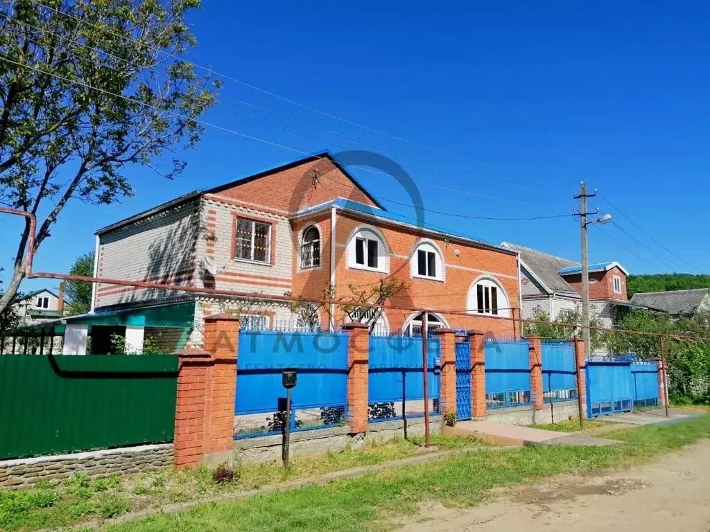 Дом в Краснодарский край, Хадыженск Апшеронский район, ул. 7-я ... - Фото 1