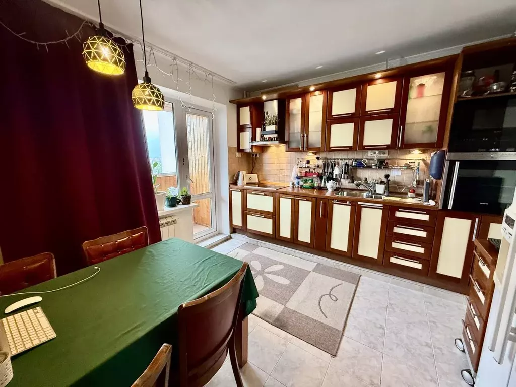 3-к кв. Московская область, Реутов ул. Победы, 22к2 (82.0 м) - Фото 1