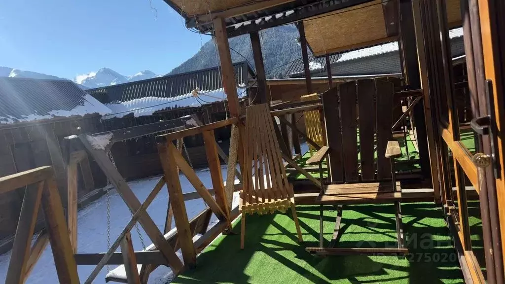 Дом в Карачаево-Черкесия, Зеленчукский район, с. Архыз ул. Хубиева, ... - Фото 2