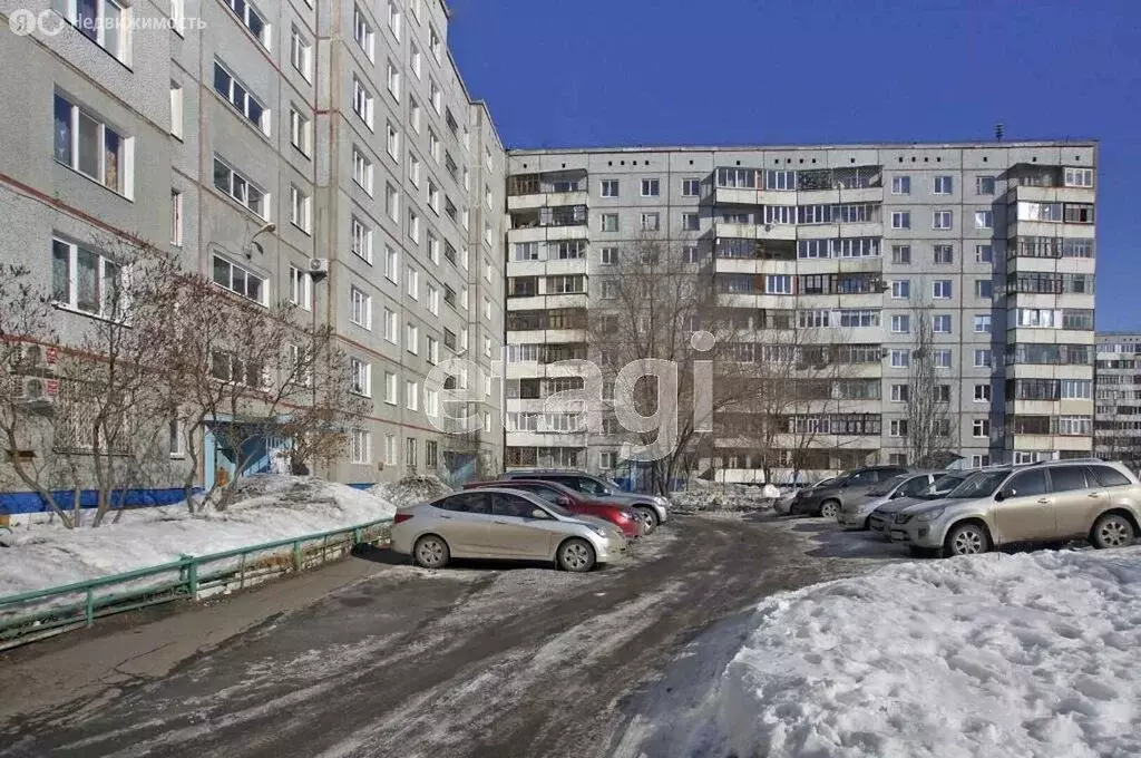 1-комнатная квартира: Омск, улица Химиков, 12 (39 м) - Фото 0