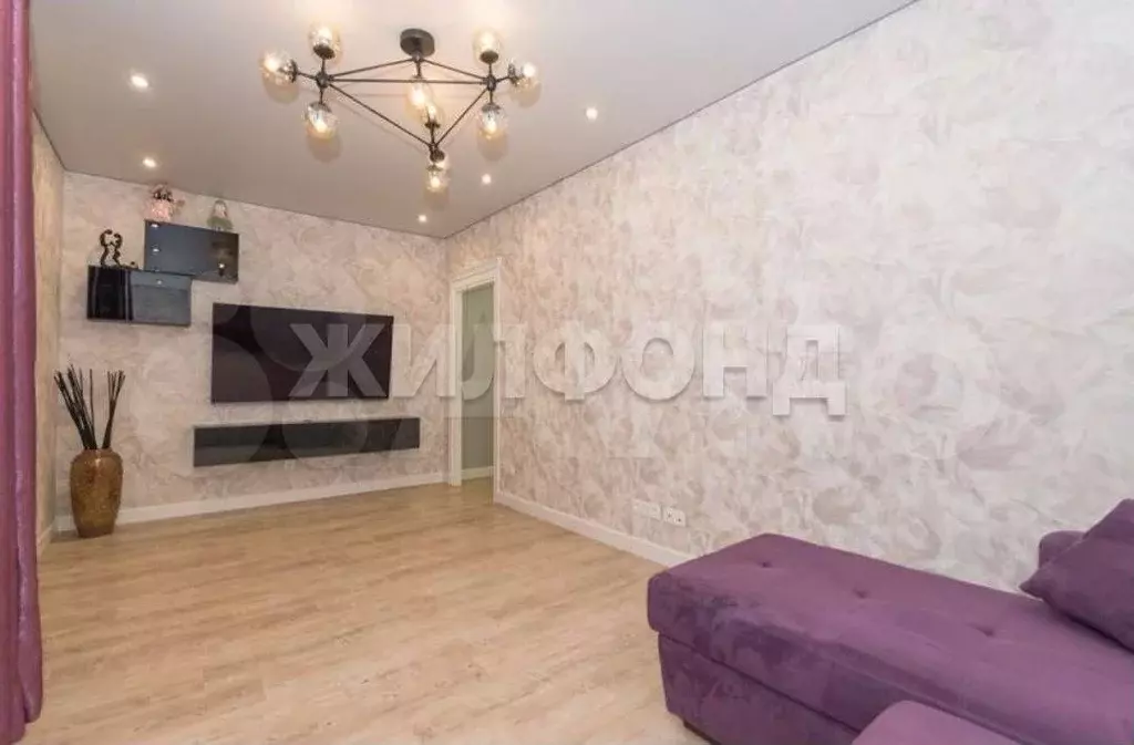 2-к. квартира, 64 м, 8/8 эт. - Фото 0
