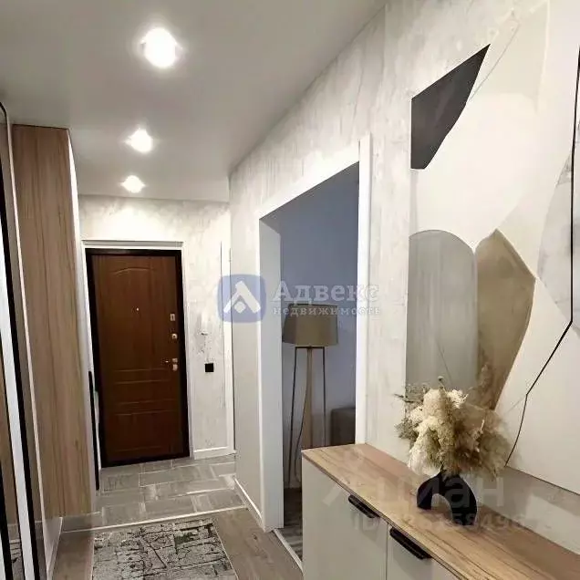 3-к кв. Тюменская область, Тюмень ул. Мельникайте, 128 (73.0 м) - Фото 1