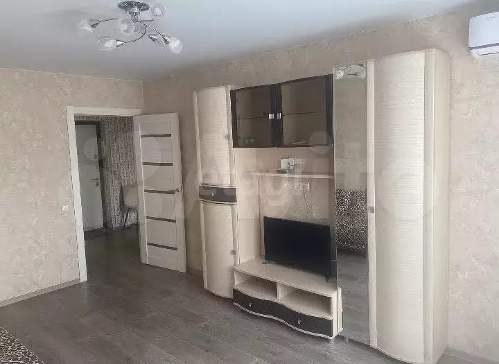 1-к. квартира, 41 м, 3/18 эт. - Фото 1