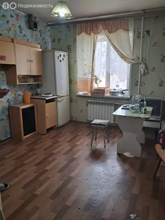 2-комнатная квартира: Николаевск-на-Амуре, улица Кирова, 8 (44.6 м) - Фото 0