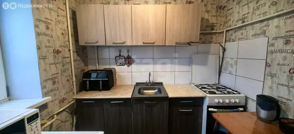 3-комнатная квартира: Озерск, проспект Победы, 29 (62.8 м) - Фото 2