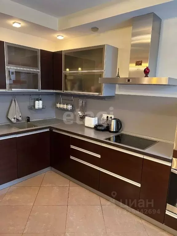 3-к кв. Башкортостан, Уфа ул. Карла Маркса, 44 (92.5 м) - Фото 1