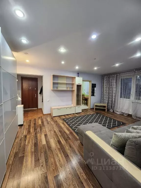 3-к кв. Красноярский край, Красноярск ул. Алексеева, 109 (66.6 м) - Фото 1