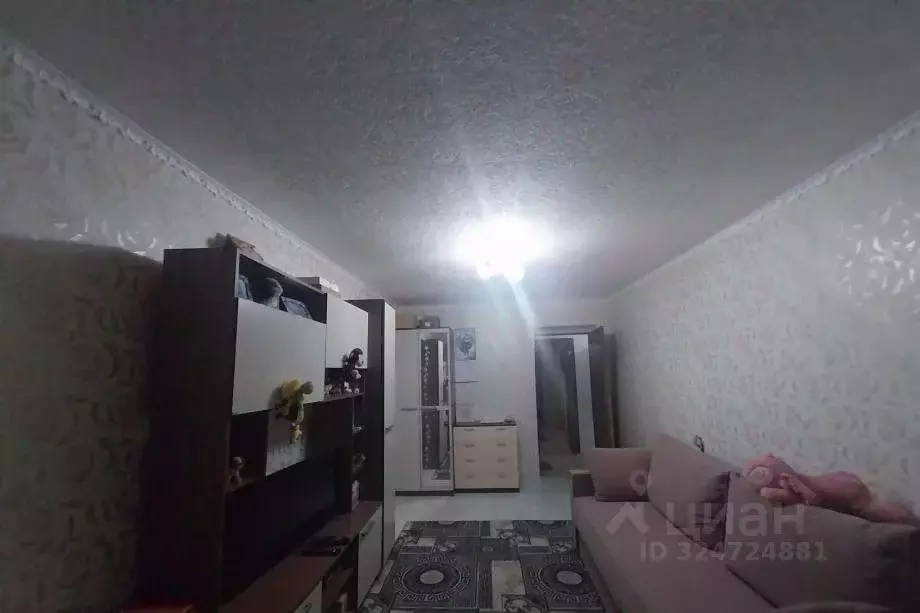 2-к кв. Пермский край, Александровск ул. Максима Горького, 4 (48.0 м) - Фото 2