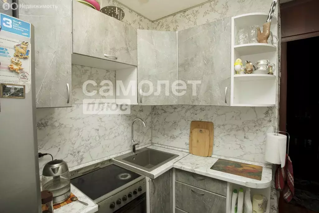 3-комнатная квартира: Кемерово, Ленинградский проспект, 43 (61.7 м) - Фото 1