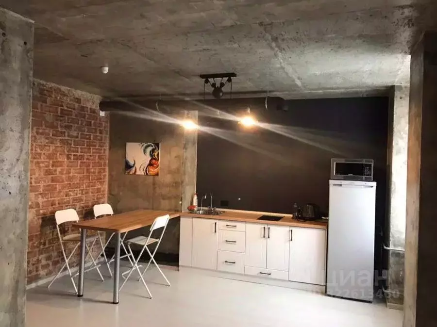 3-к кв. Воронежская область, Воронеж ул. Челюскинцев, 101В (90.0 м) - Фото 1