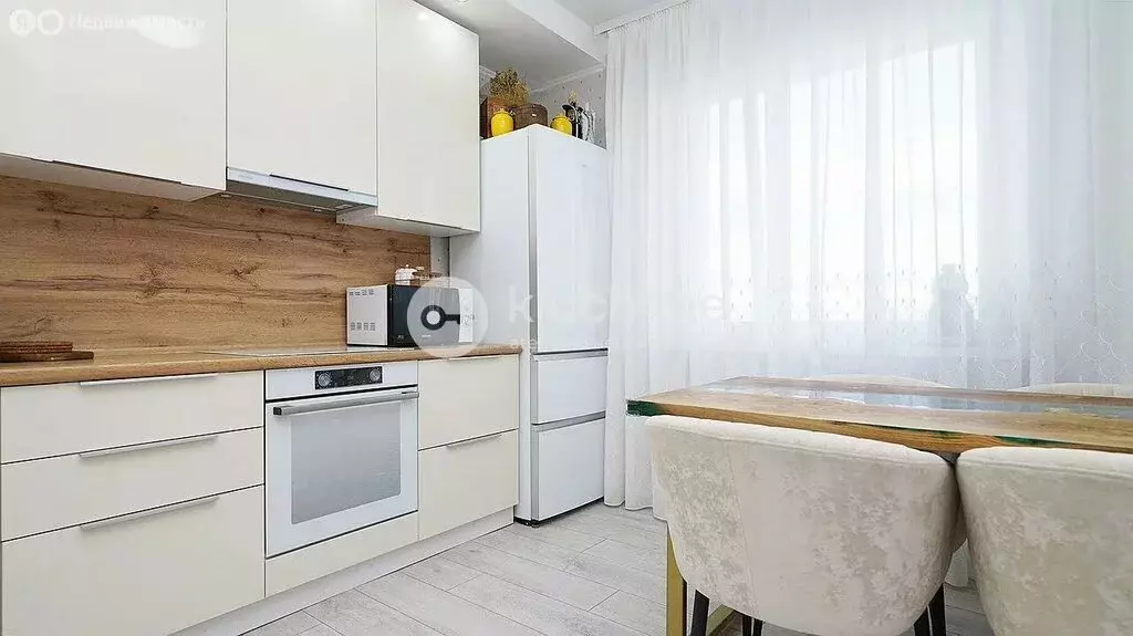 2-комнатная квартира: Казань, улица Братьев Батталовых, 20к1 (52.5 м) - Фото 1