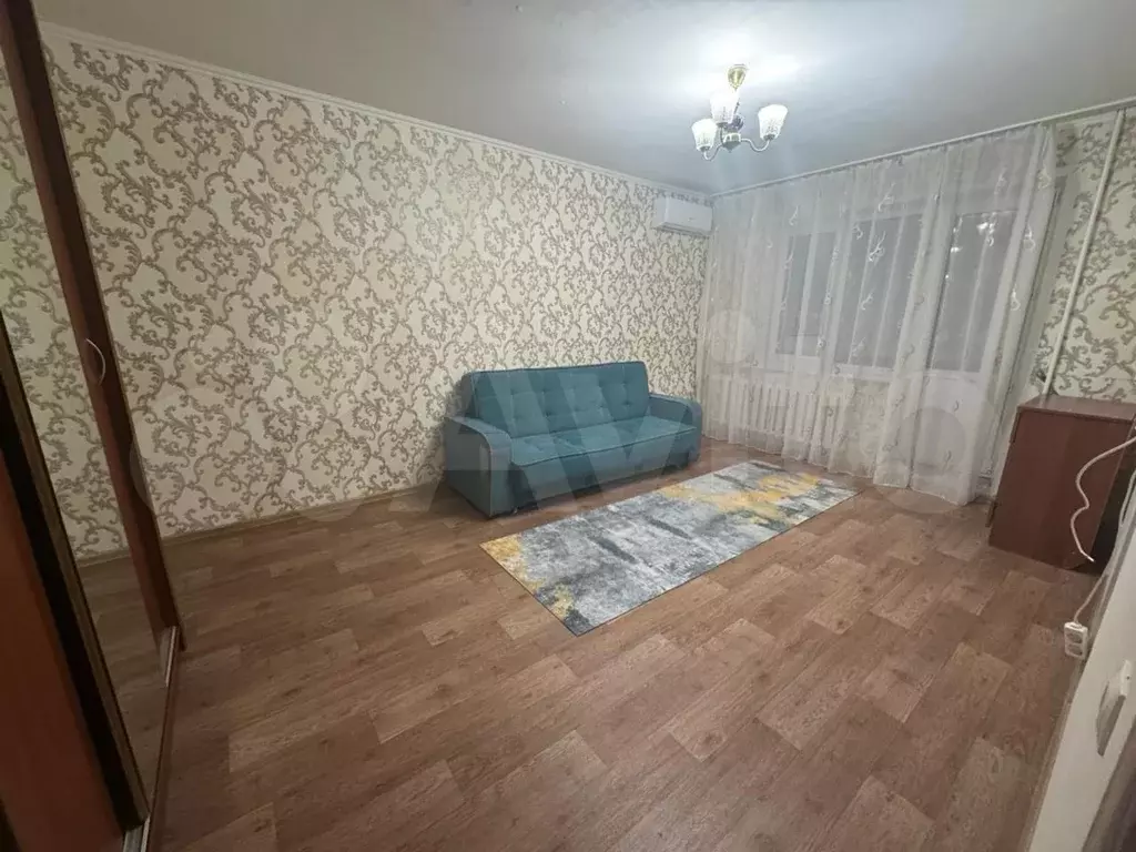 1-к. квартира, 37 м, 6/9 эт. - Фото 0