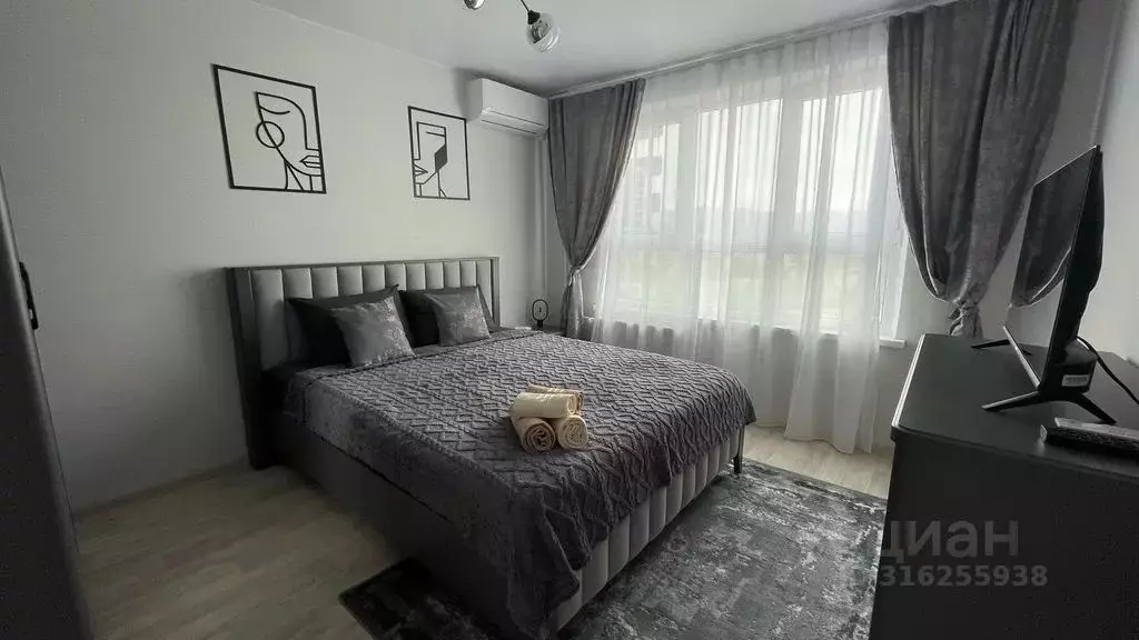 1-к кв. Краснодарский край, Новороссийск ул. Имени Владимира Бута, 8 ... - Фото 0