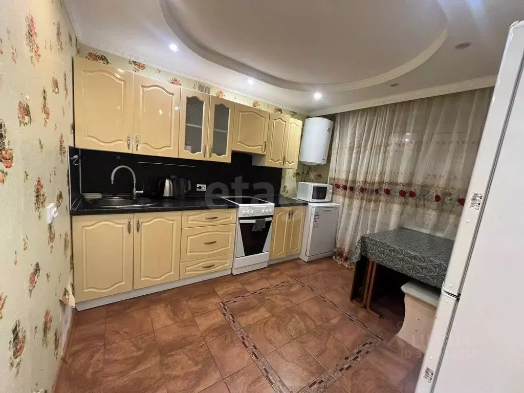 2-к кв. Тюменская область, Тобольск Рощинский пер., 51 (55.0 м) - Фото 2