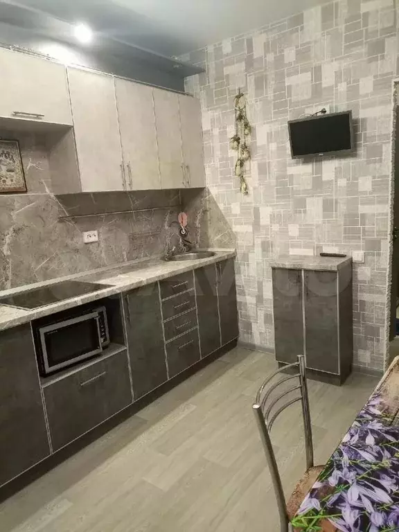 1-к. квартира, 38 м, 7/10 эт. - Фото 0