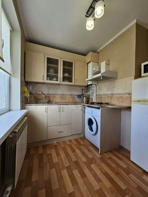 2-к. квартира, 42 м, 5/5 эт. - Фото 1