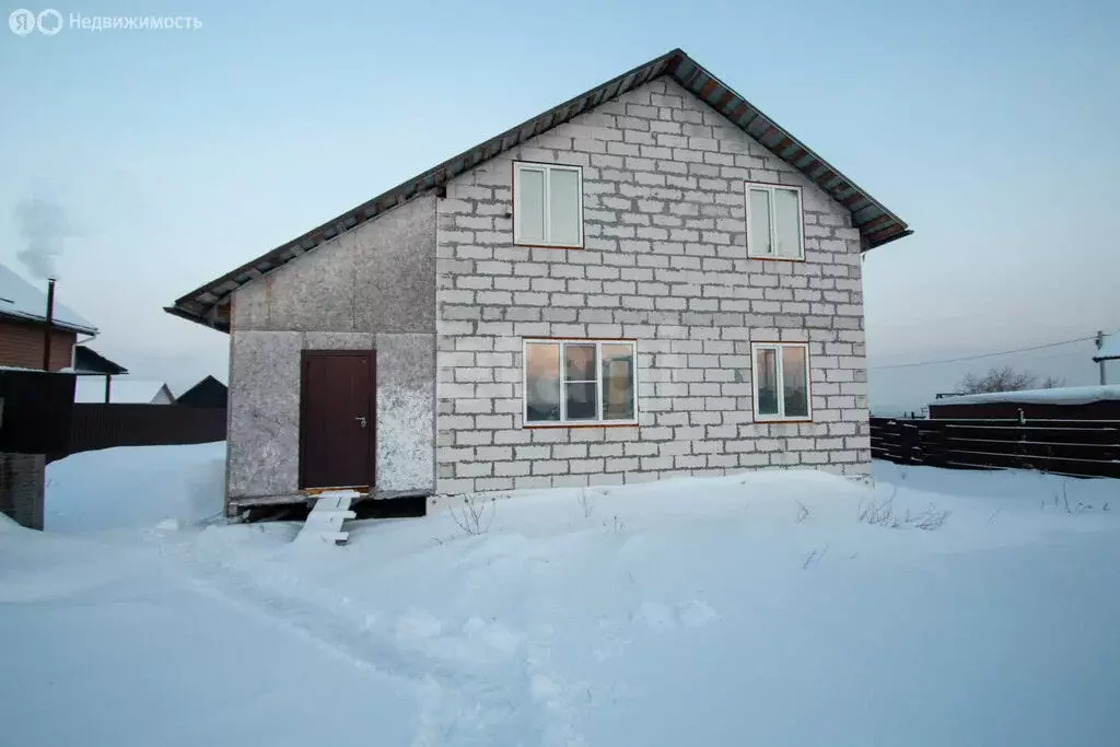 Дом в село Ильинка, Светлая улица (120 м) - Фото 1