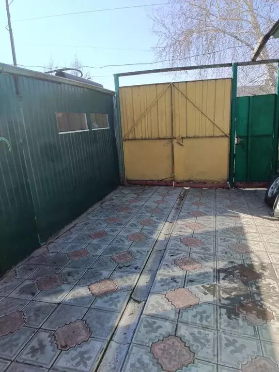Дом в Омская область, Омск ул. 8-я Линия, 143А (60 м) - Фото 1
