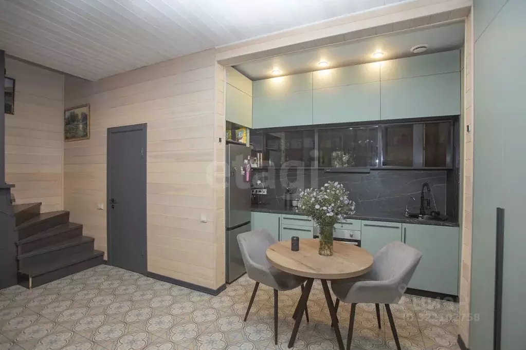 Дом в Нижегородская область, Нижний Новгород ул. Родионова, 72 (70 м) - Фото 1