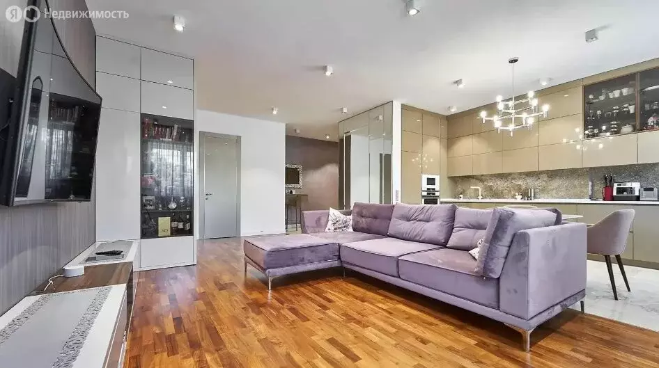 2-комнатная квартира: Симферополь, улица Воровского, 24А (60.7 м) - Фото 1