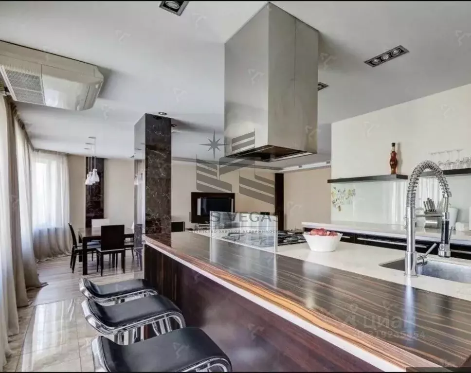 3-к кв. Санкт-Петербург ул. Яблочкова, 11 (172.0 м) - Фото 1