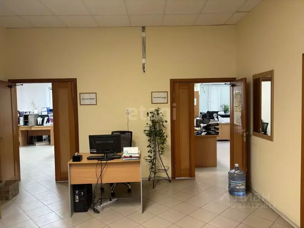 Офис в Тюменская область, Тюмень ул. 30 лет Победы, 81 (1529 м) - Фото 1