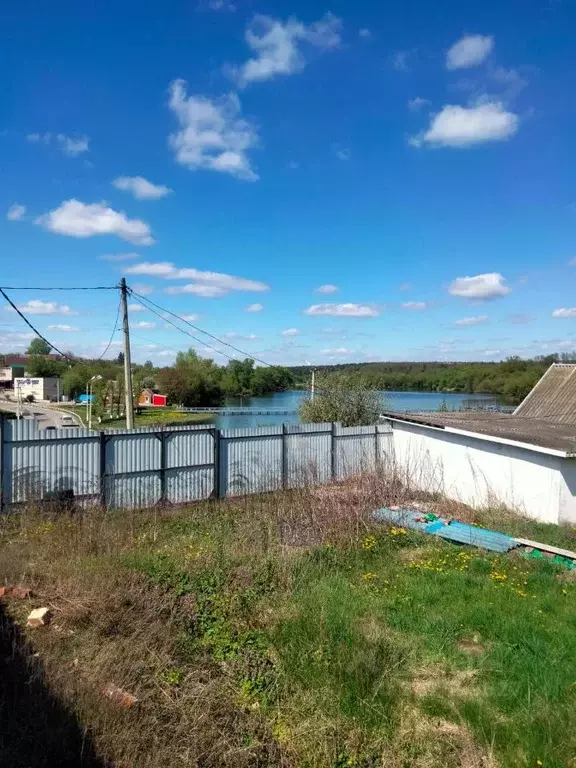 Дом в Белгородская область, Ивня рп ул. Коммунальная (40 м) - Фото 1