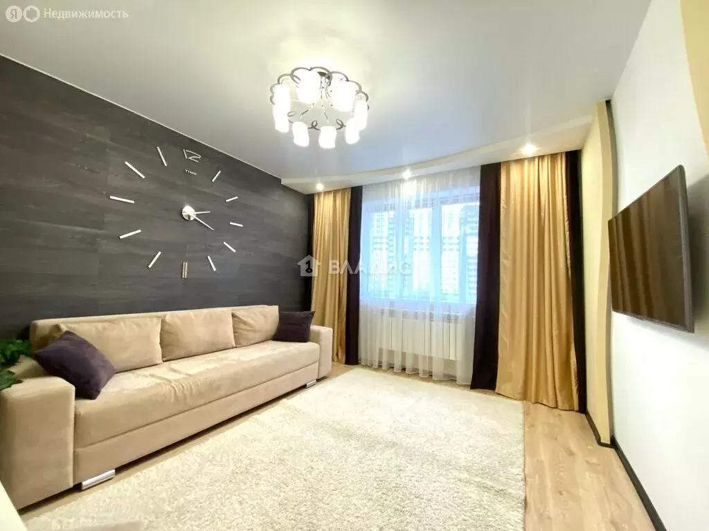 3-комнатная квартира: село Засечное, Радужная улица, 10 (79.8 м) - Фото 1