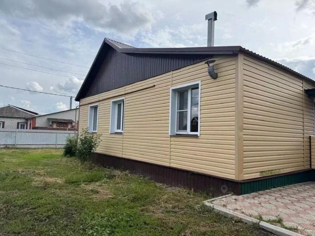 Дом в Курская область, Золотухино муниципальное образование, ... - Фото 1