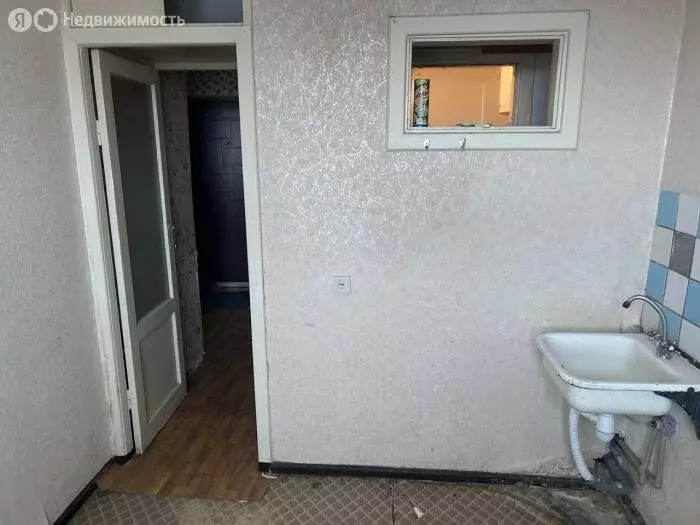 1-комнатная квартира: Евпатория, улица Короленко, 4 (38 м) - Фото 0