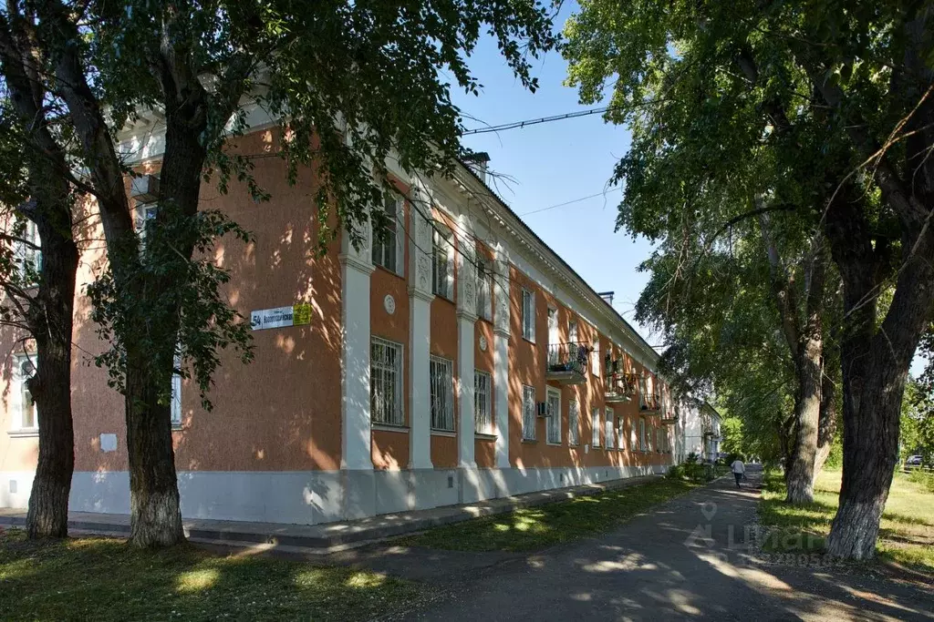 1-к кв. Челябинская область, Челябинск Новороссийская ул., 54 (35.6 м) - Фото 0