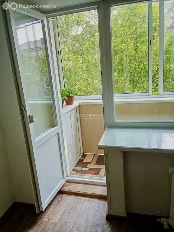 2-комнатная квартира: Комсомольск-на-Амуре, улица Кирова, 68к2 (44.9 ... - Фото 0