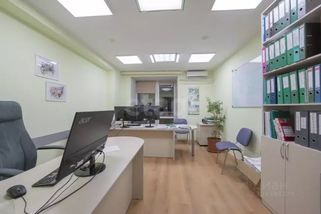 Офис в Пермский край, Пермь ул. 25 Октября, 72 (76 м) - Фото 1