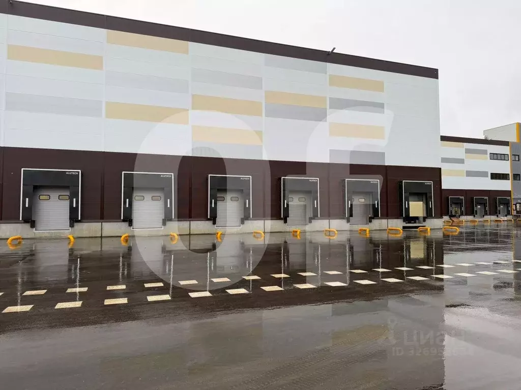 Помещение свободного назначения в Московская область, Лобня ул. ... - Фото 1