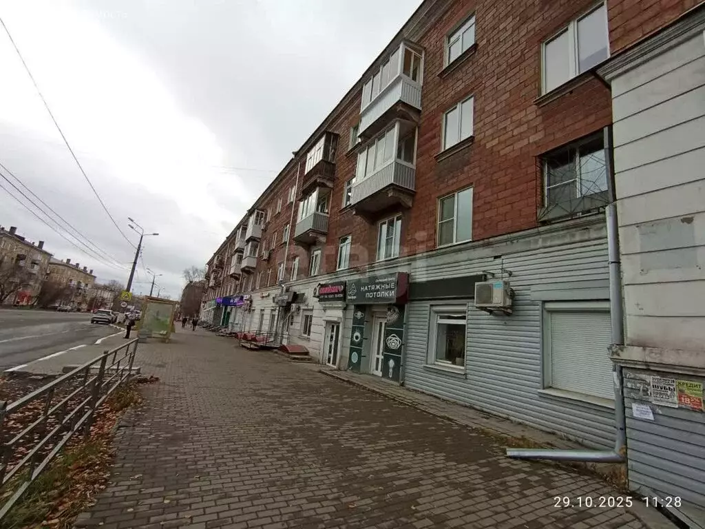 2-комнатная квартира: Нижний Тагил, проспект Мира, 71 (61.5 м) - Фото 2