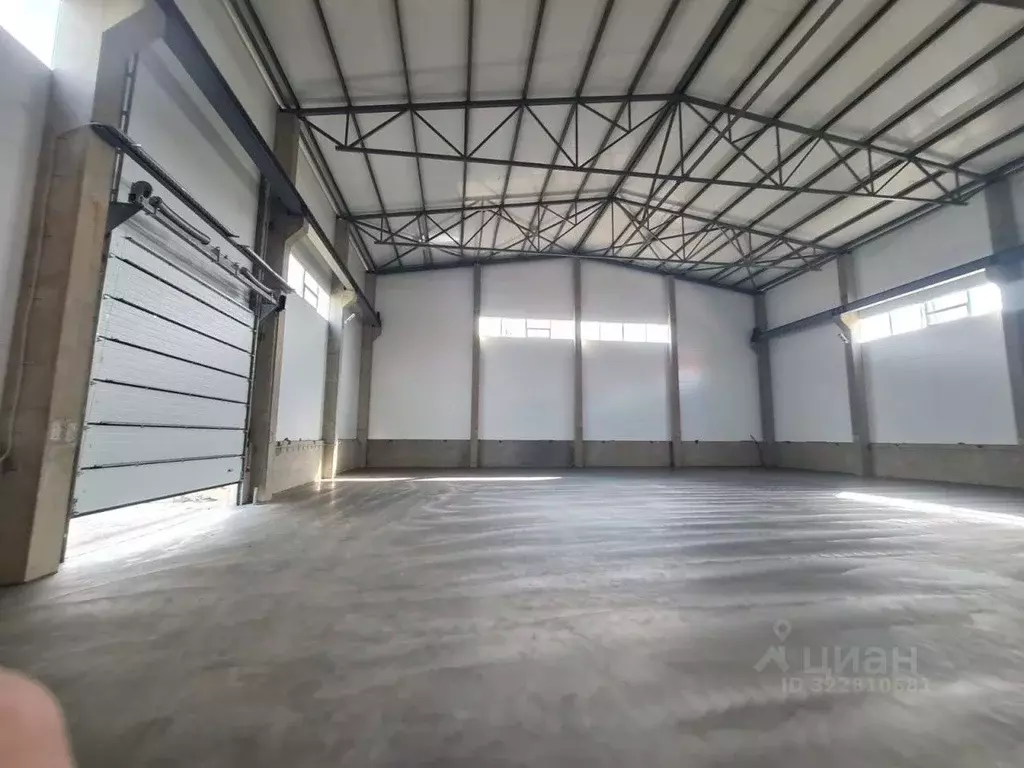 Производственное помещение в Ленинградская область, Гатчина ул. ... - Фото 1