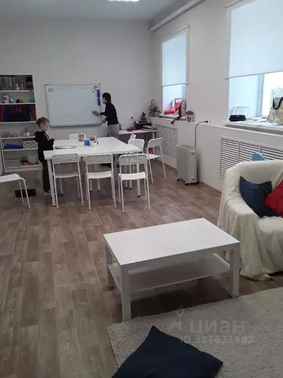 Помещение свободного назначения в Ярославская область, Рыбинск просп. ... - Фото 2