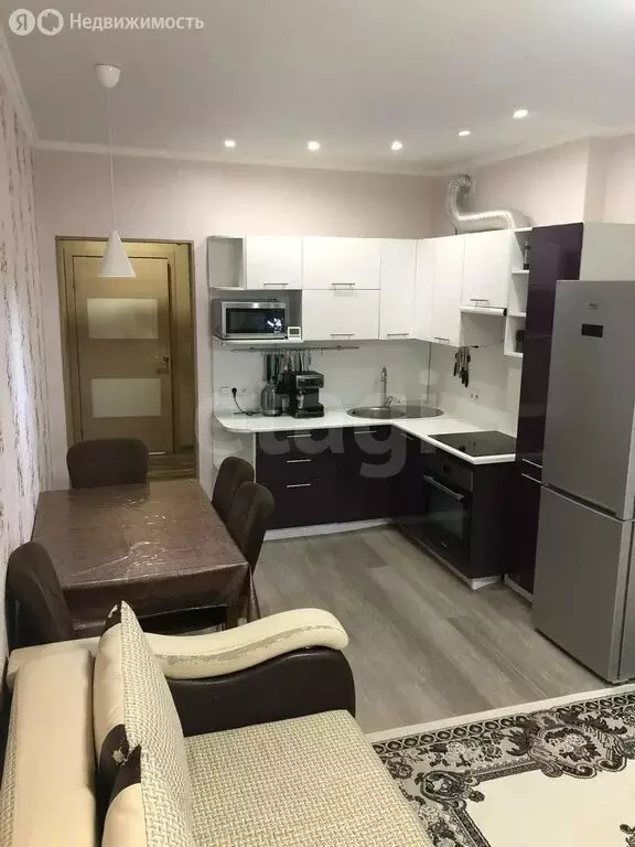 1-комнатная квартира: Тобольск, 10-й микрорайон, 73Б (64.4 м) - Фото 2