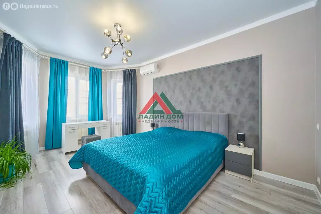 Дом в Краснодар, улица имени Героя Василия Глаголева, 21к2 (120 м) - Фото 1