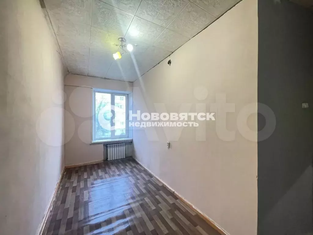 Комната 12,4 м в 5-к., 2/4 эт. - Фото 1