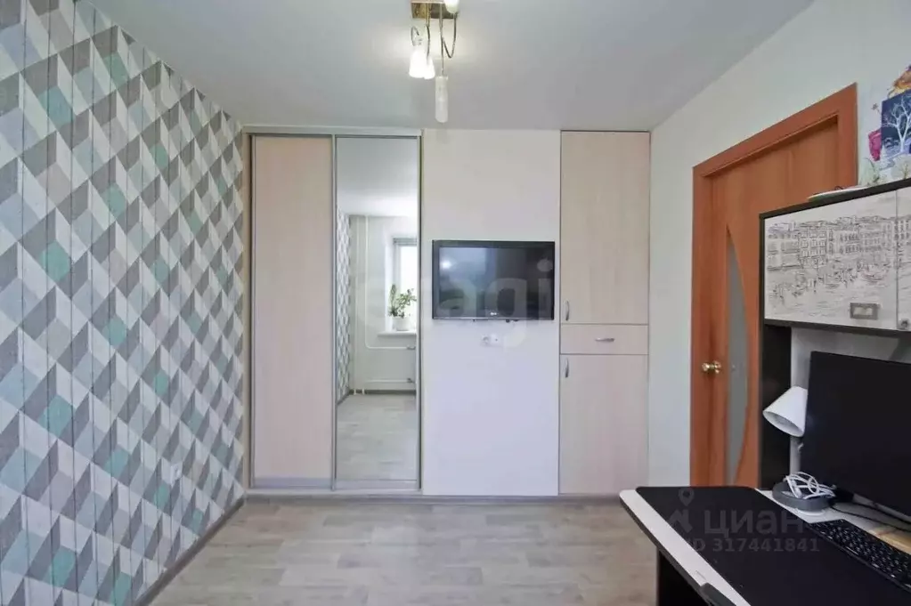 2-к кв. Омская область, Омск Светловская ул., 10 (34.8 м) - Фото 0