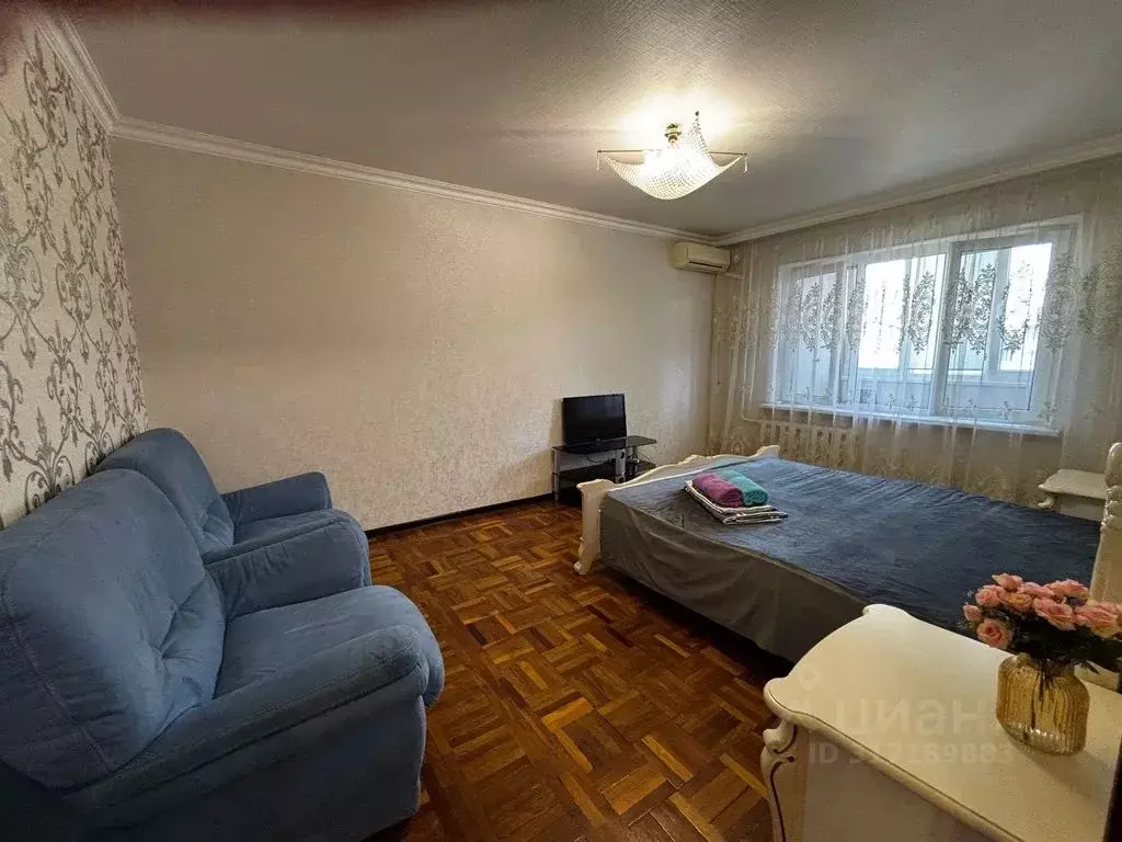 2-к кв. Кабардино-Балкария, Нальчик ул. Тарчокова, 58 (95.0 м) - Фото 1