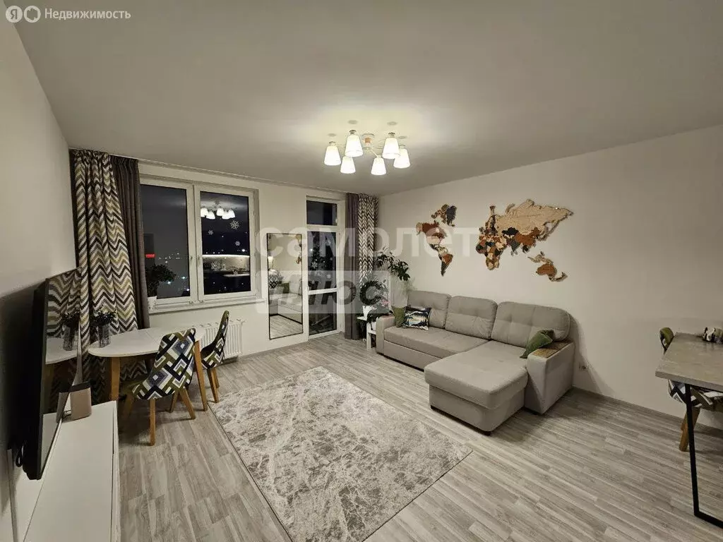 2-комнатная квартира: Екатеринбург, проспект Космонавтов, 26А (56.8 м) - Фото 1