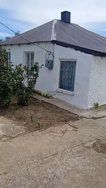 Дом в Крым, с. Ленинское  (100 м) - Фото 2