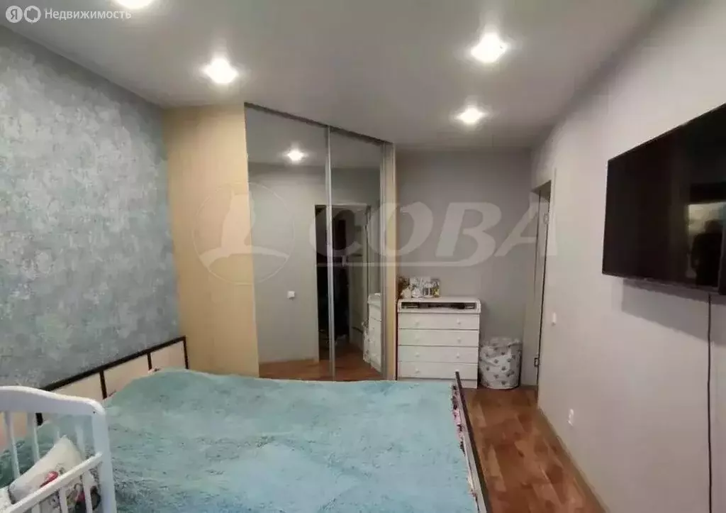 2-комнатная квартира: Тюмень, улица Домостроителей, 34 (51 м) - Фото 0